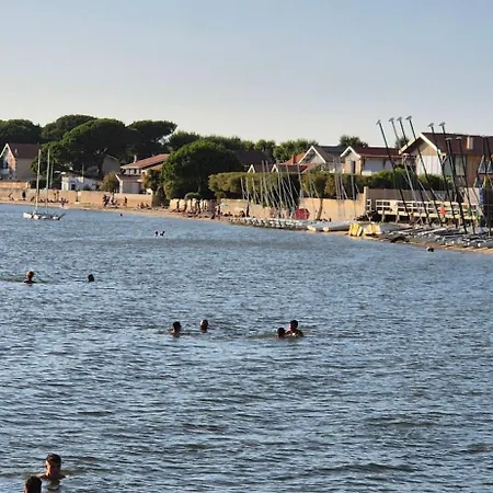 Avec Terrasse Pour 2 Personnes A Andernos-les-Bains
