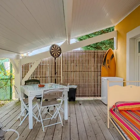 Avec Terrasse Pour 2 Personnes A Lägenhet *