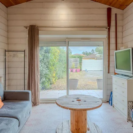 Avec Terrasse Pour 2 Personnes A *