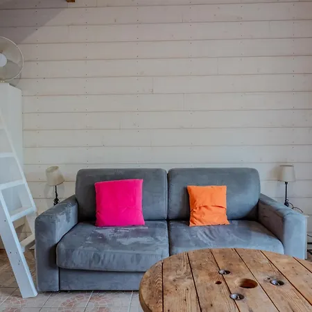 Lägenhet Avec Terrasse Pour 2 Personnes A