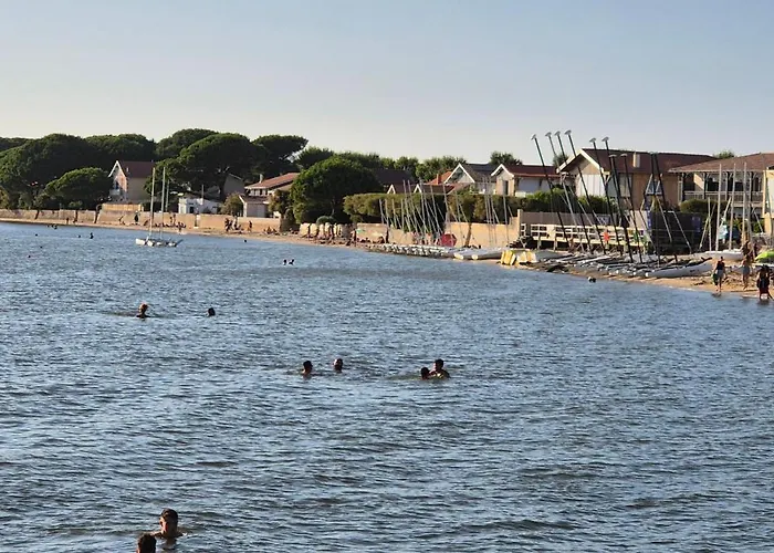 Avec Terrasse Pour 2 Personnes A Andernos-les-Bains